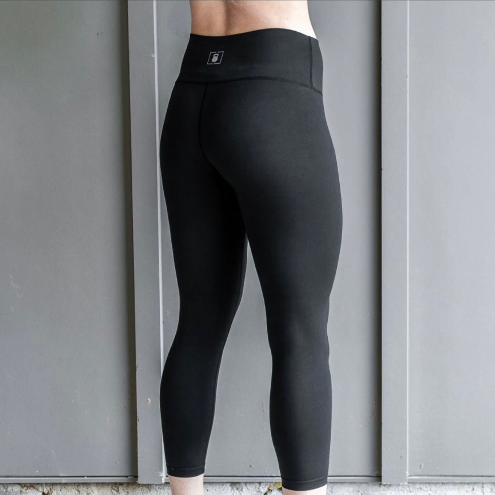 2Pood Essential Leggings - Picture 3 of 5